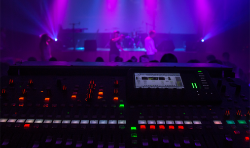 Collaboravisio-digital-mixing-console-as-a-concert